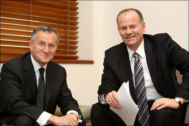 Minister Tanner and Sir Peter Gershon